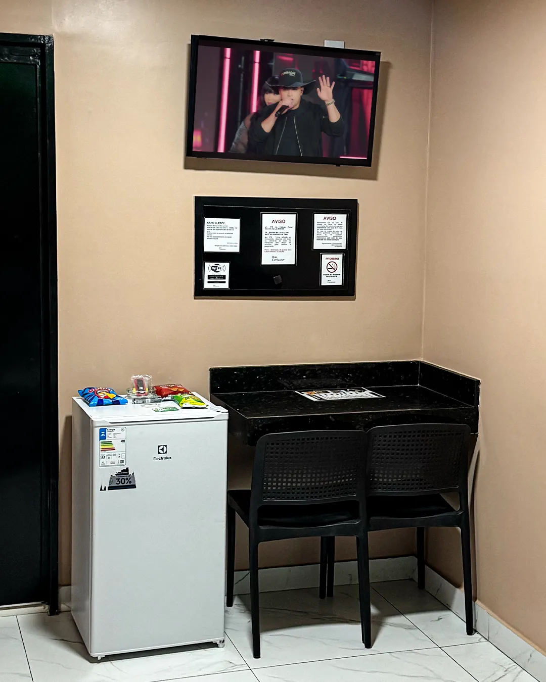 [SUITE_NOME_1] - imagem B